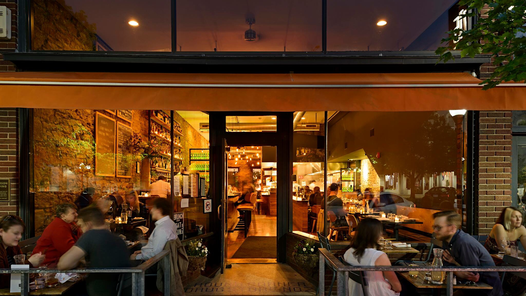 715 Restaurant | restaurant | 715 Massachusetts St, Lawrence, KS 66044, USA | 7858567150 OR +1 785-856-7150