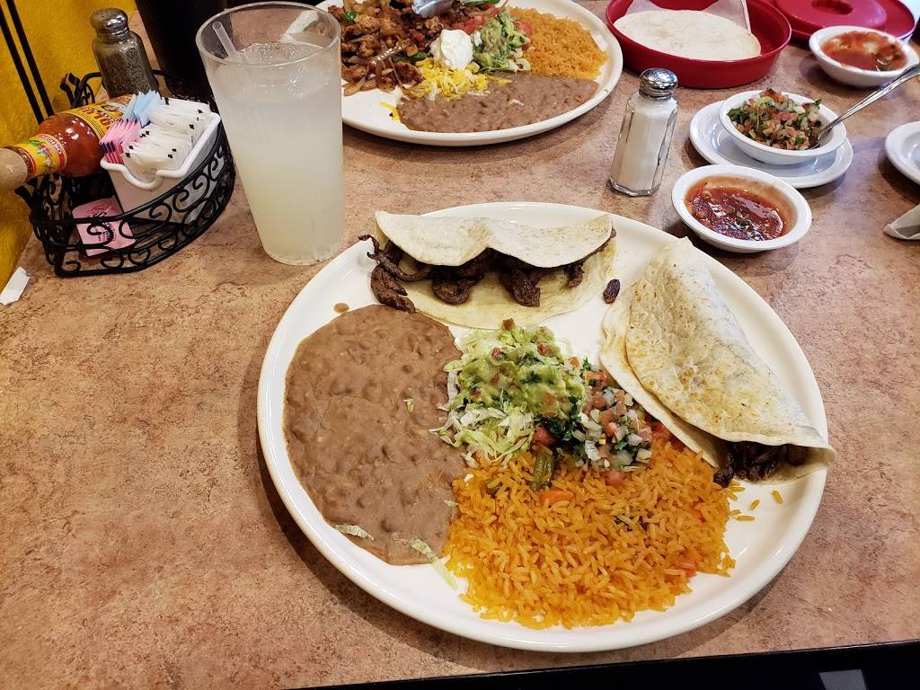 EL Ranchero Mexican Restaurant | restaurant | 1867 MO-7, Blue Springs, MO 64014, USA | 8162284697 OR +1 816-228-4697