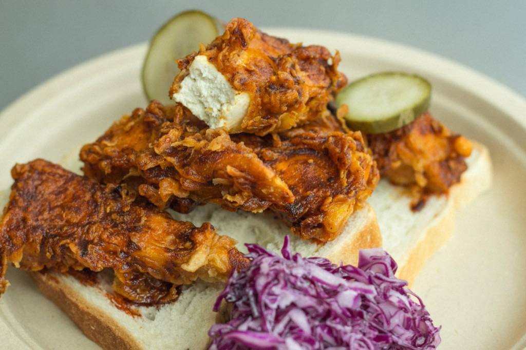 Grins Vegetarian Cafe | restaurant | 2421 Vanderbilt Pl, Nashville, TN 37212, USA | 6153228571 OR +1 615-322-8571