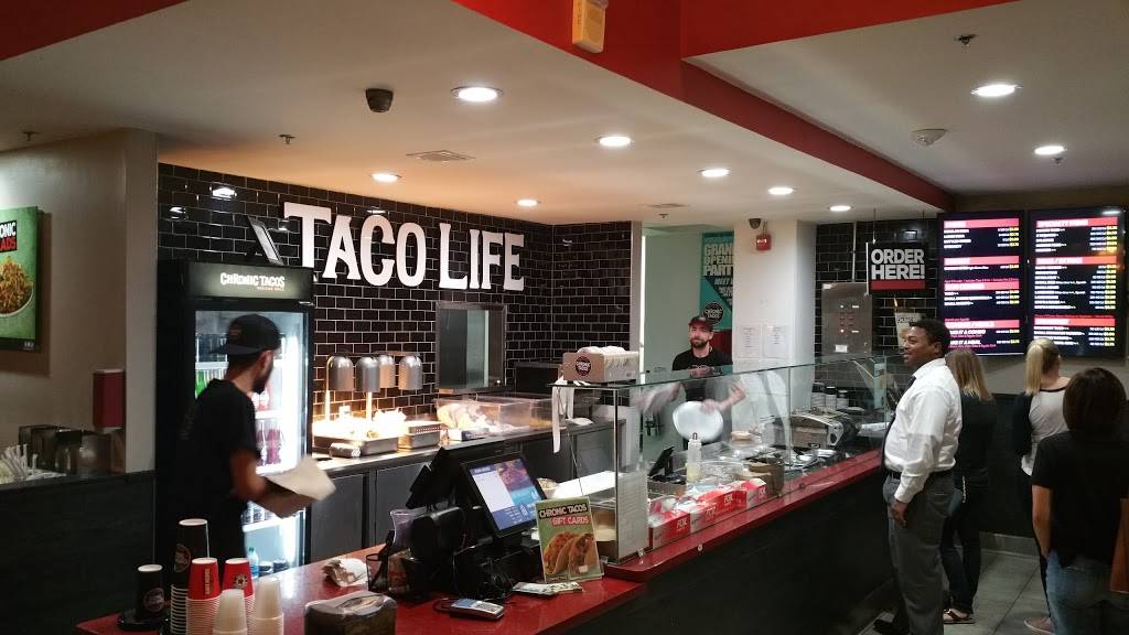 Chronic Tacos | restaurant | 116 Palm Ave, Burbank, CA 91502, USA | 7472299016 OR +1 747-229-9016