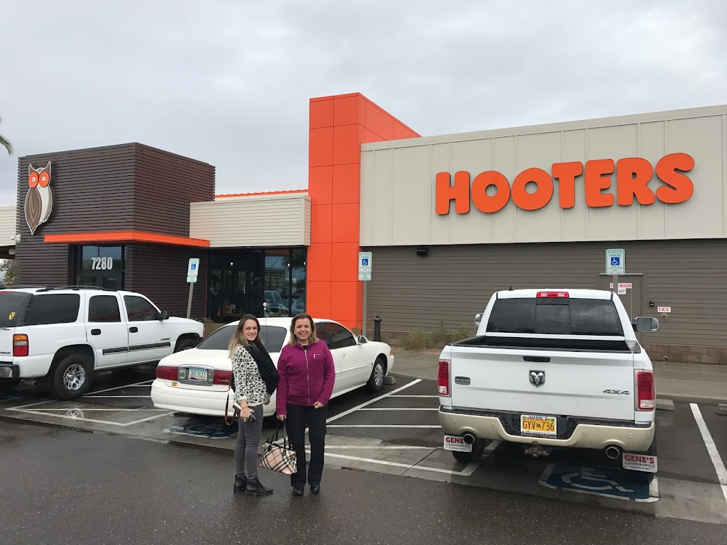 Hooters | restaurant | 7280 E Broadway Blvd, Tucson, AZ 85710, USA | 5203520343 OR +1 520-352-0343