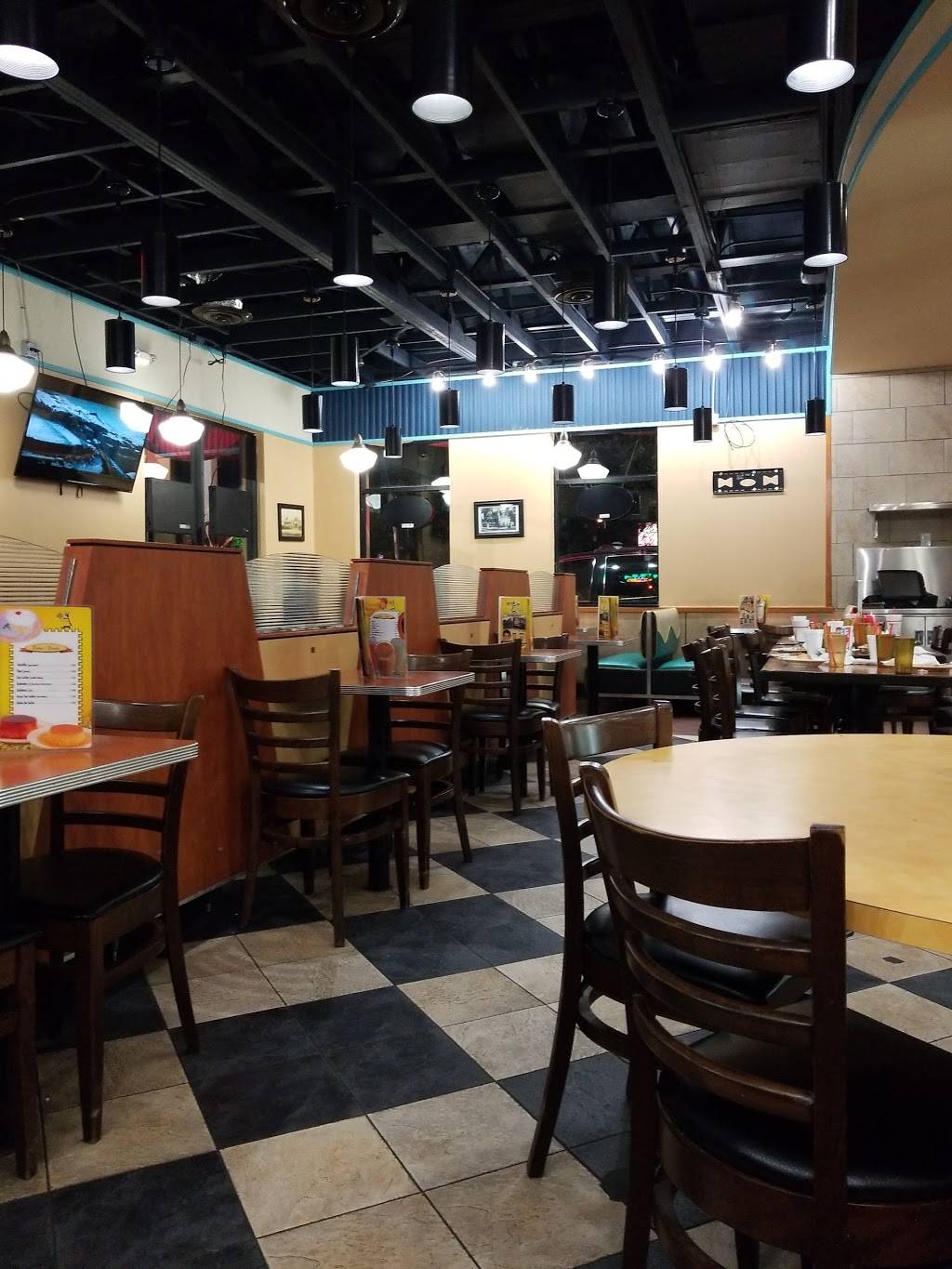 Rey Pizza | restaurant | 8790 NW 122nd St, Hialeah, FL 33018, USA | 3056988933 OR +1 305-698-8933