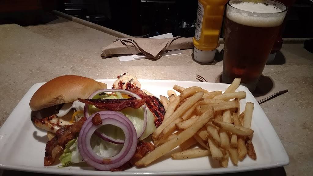 Applebees Grill + Bar | restaurant | 1905 FL-60, Valrico, FL 33594, USA | 8135717444 OR +1 813-571-7444