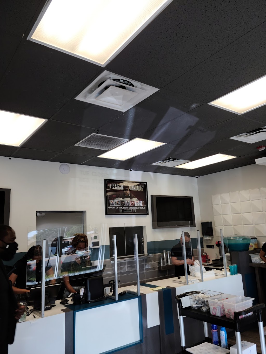 Trick daddy restaurant | restaurant | 2675 NW 207th St, Miami Gardens, FL 33056, USA | 3056219600 OR +1 305-621-9600