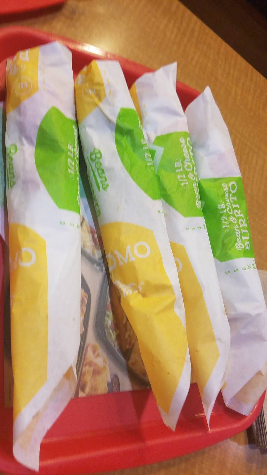 Del Taco | meal takeaway | 16805 Slover Ave, Fontana, CA 92337, USA | 9093571804 OR +1 909-357-1804