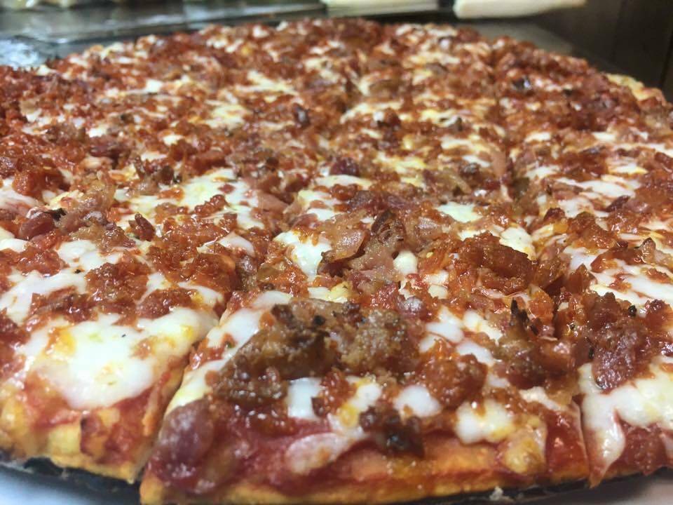 Whitestown Pizza King | meal takeaway | 103 S Main St, Whitestown, IN 46075, USA | 3177683500 OR +1 317-768-3500