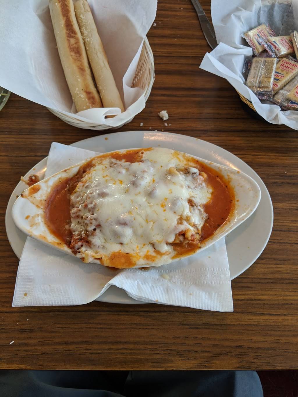 Denos Fine Foods | restaurant | 6161 St Andrews Rd, Columbia, SC 29212, USA | 8037727676 OR +1 803-772-7676