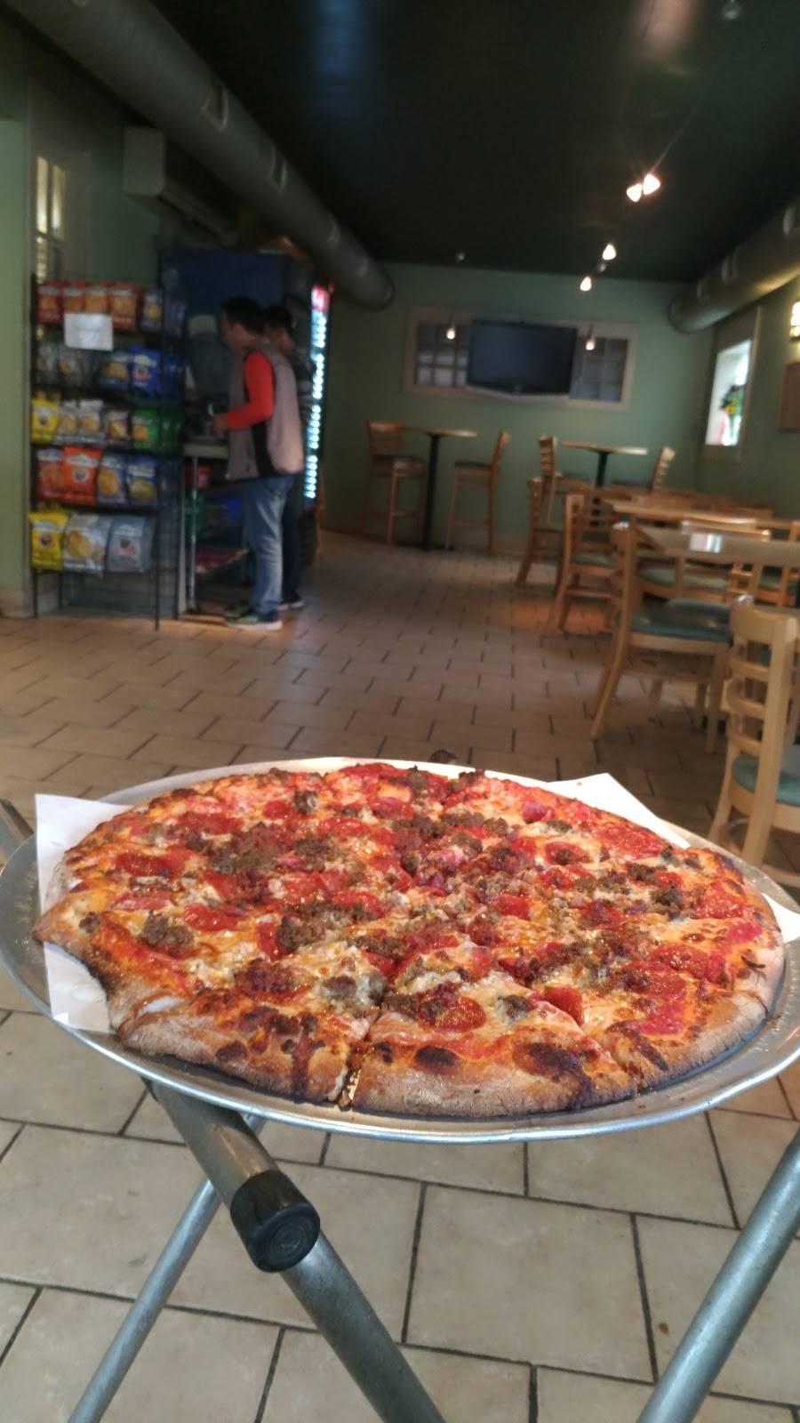 Pizzeria Da Vinci | restaurant | 181 Main St, Deep River, CT 06417, USA | 8605260884 OR +1 860-526-0884