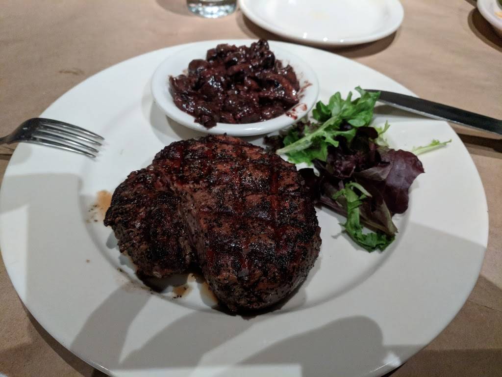 Mesquite Chop House | restaurant | 88 Union Ave, Memphis, TN 38103, USA | 9015275337 OR +1 901-527-5337