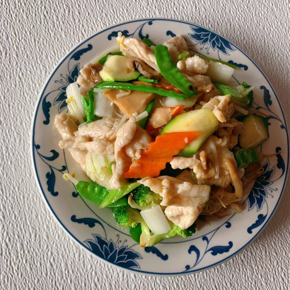 Emperors Kitchen | restaurant | 2686 Sheridan Rd, Zion, IL 60099, USA | 8477463003 OR +1 847-746-3003