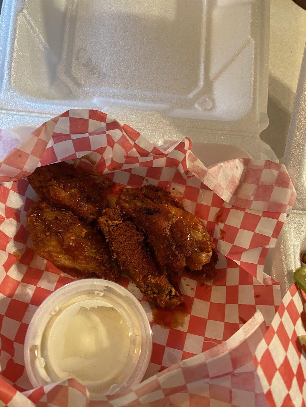 CWs Wings and Ribs of Aynor | restaurant | 1676 US-501, Galivants Ferry, SC 29544, USA | 8433581000 OR +1 843-358-1000
