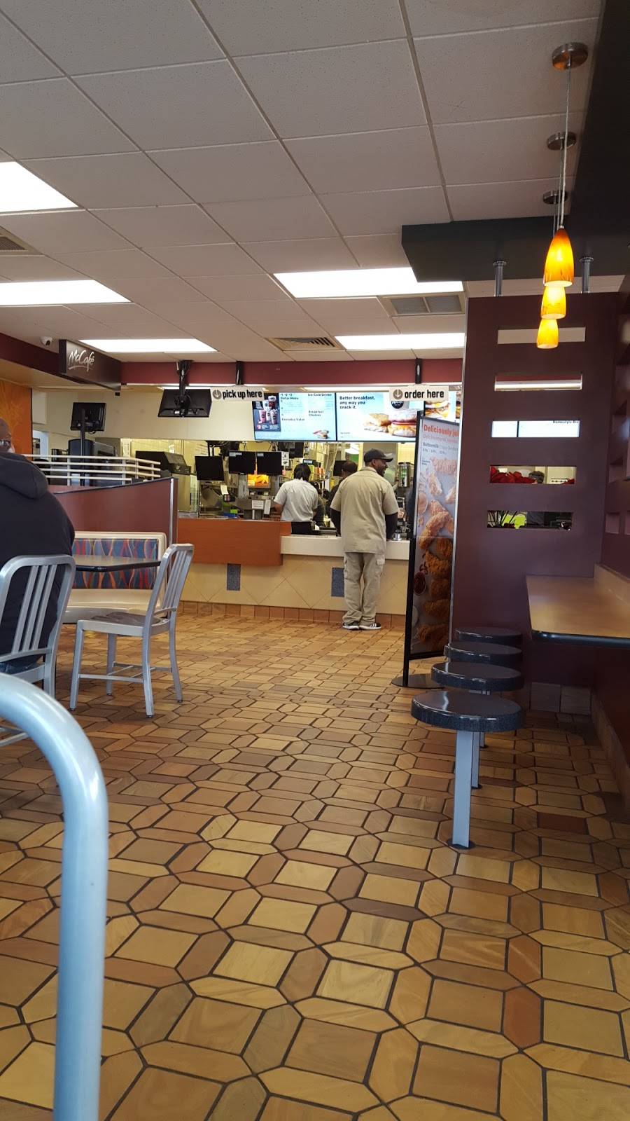 McDonalds | cafe | 1402 Tara Hills Dr, Pinole, CA 94564, USA | 5107247211 OR +1 510-724-7211