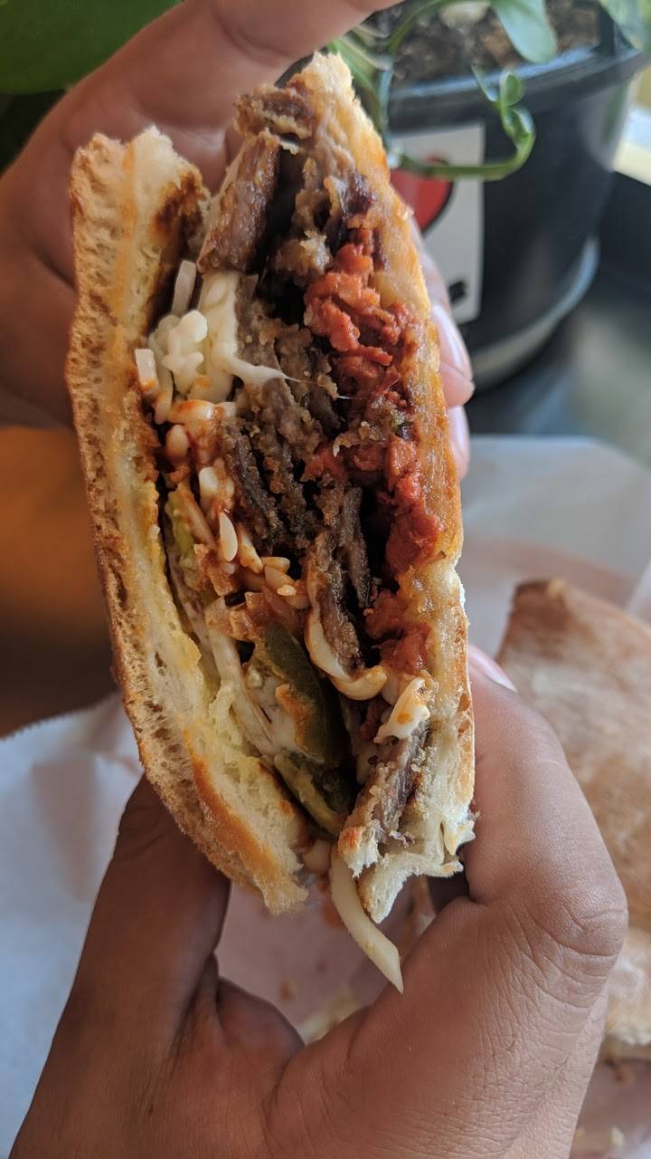 Las Tortas Perronas | restaurant | 1837 Bingle Rd, Houston, TX 77055, USA | 7134611900 OR +1 713-461-1900