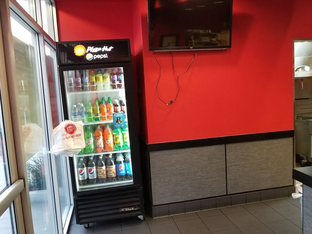 Pizza Hut | restaurant | 1780 La Cienega Blvd, Los Angeles, CA 90035, USA | 4246726773 OR +1 424-672-6773