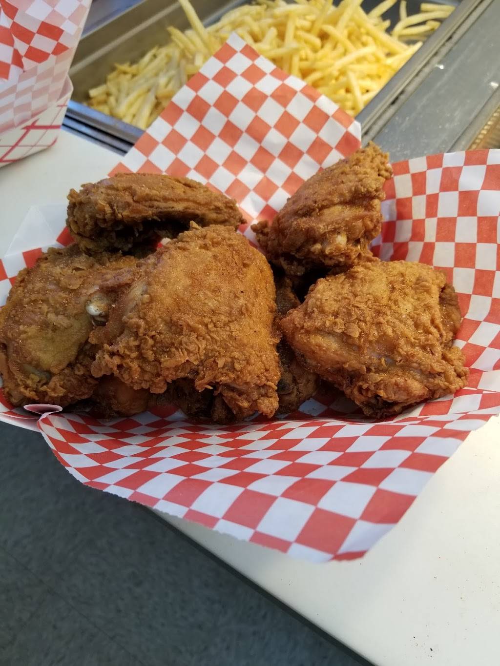 Henderson Chicken Cedar Hill locations | restaurant | 635 E Pleasant Run Rd, Cedar Hill, TX 75104, USA | 9722910777 OR +1 972-291-0777