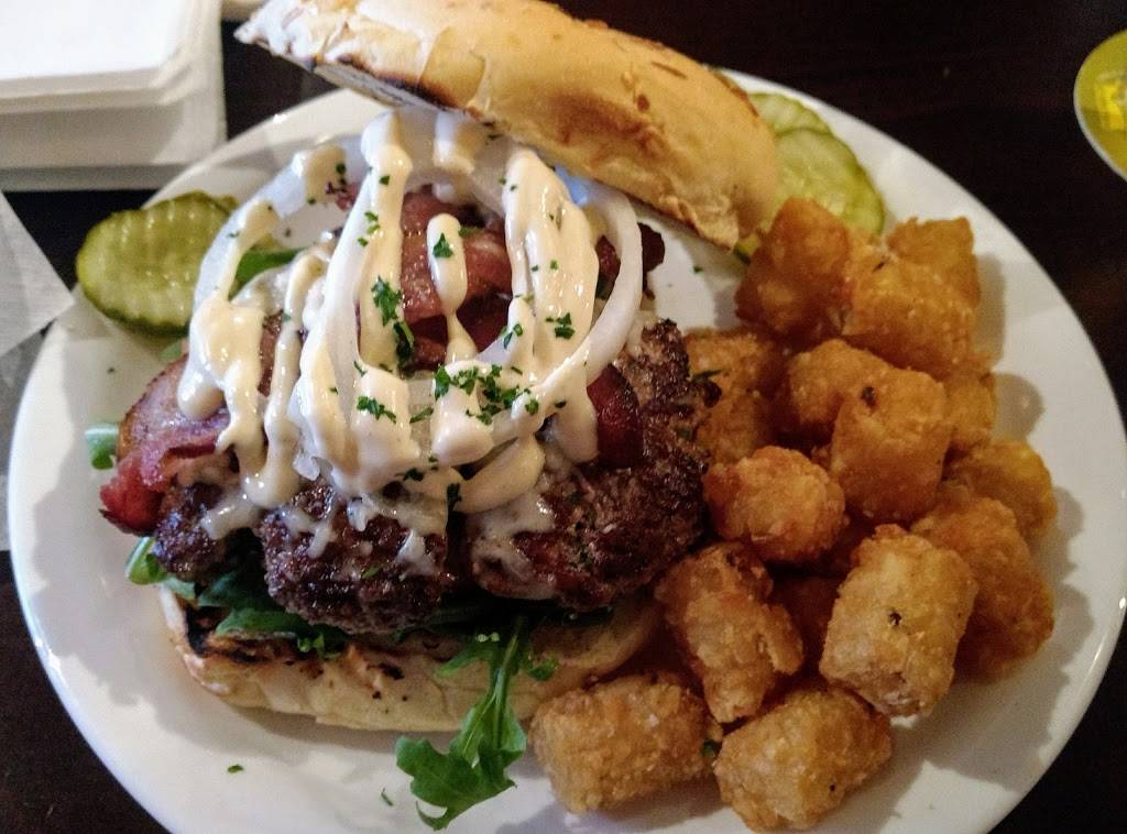 The Stein & Vine | restaurant | 827 W Bloomingdale Ave, Brandon, FL 33511, USA | 8136554786 OR +1 813-655-4786