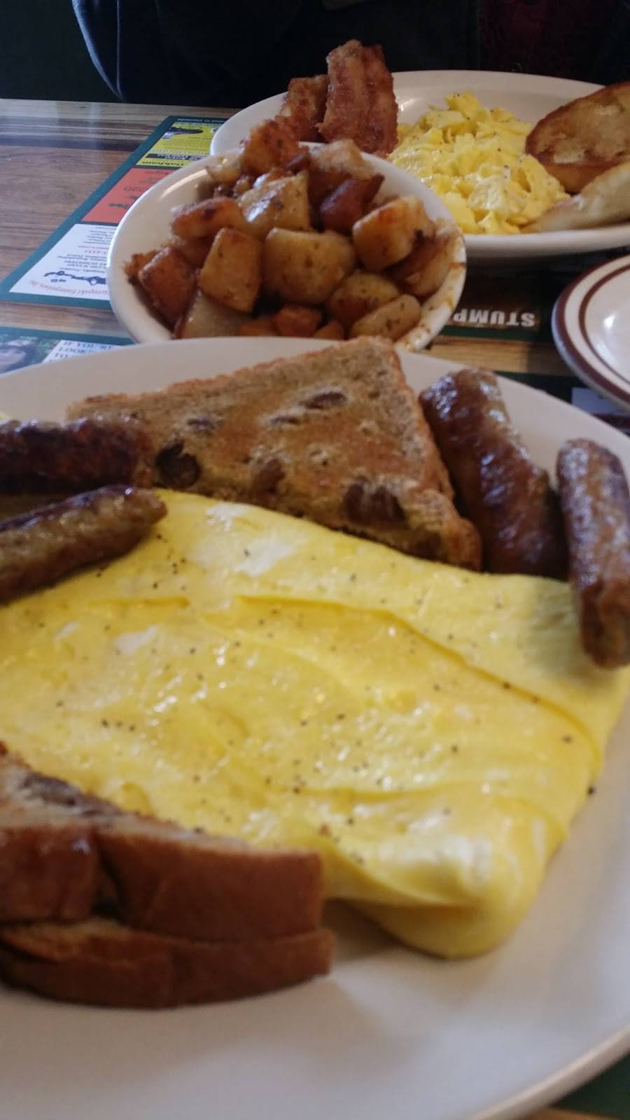 Crystal Springs Dairy Bar | restaurant | 166 West St, Ware, MA 01082, USA | 4139676190 OR +1 413-967-6190