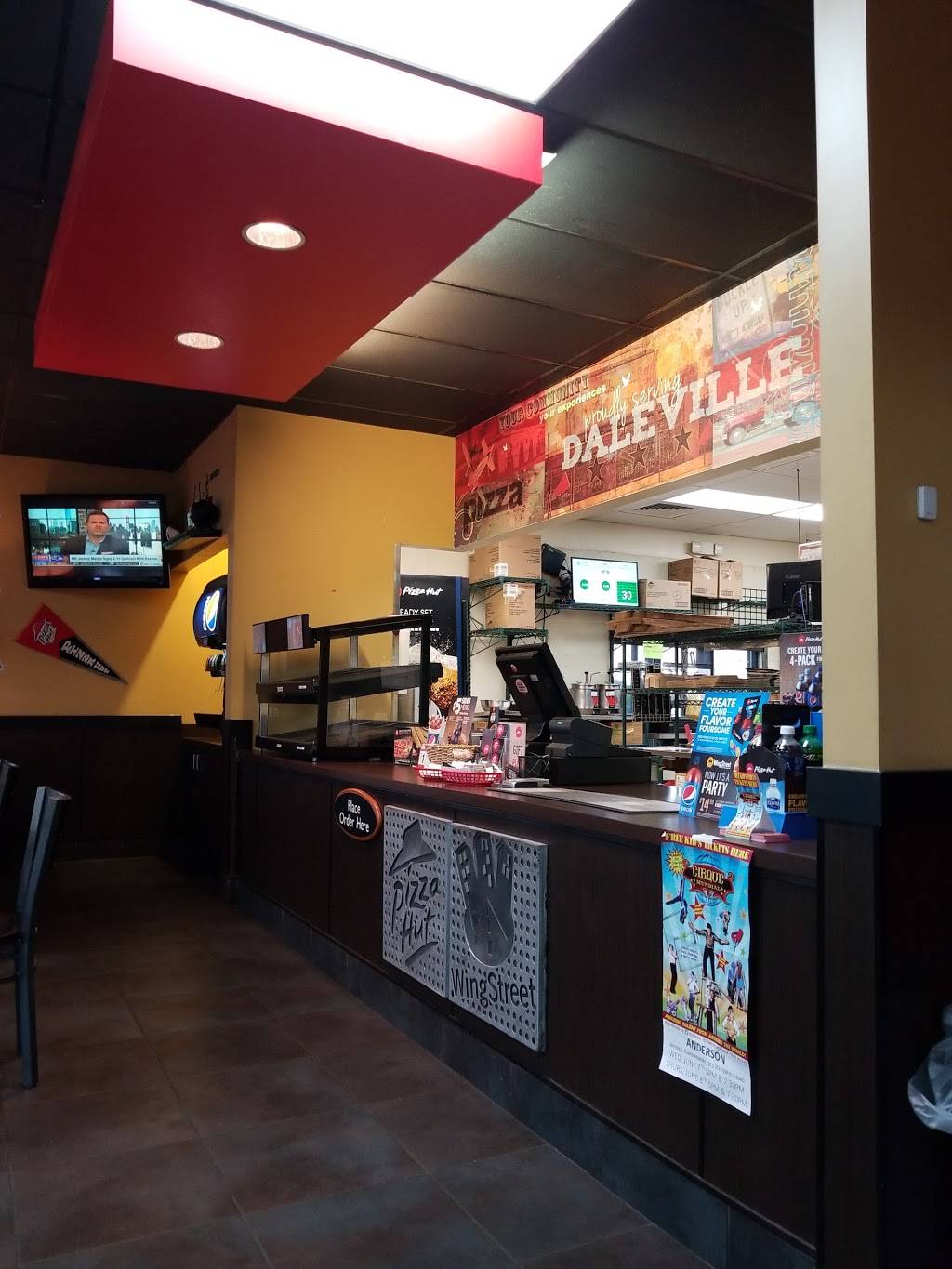 Pizza Hut | restaurant | 15150 W Commerce Rd Drive, Daleville, IN 47334, USA | 7653780279 OR +1 765-378-0279