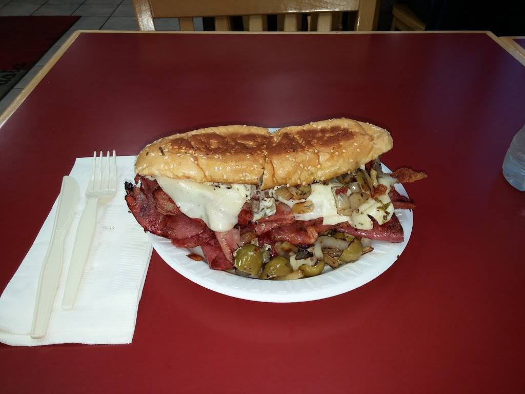 Giovannis Italian Deli/Pasta | restaurant | 6100 NE Antioch Rd, Kansas City, MO 64119, USA | 8164599500 OR +1 816-459-9500