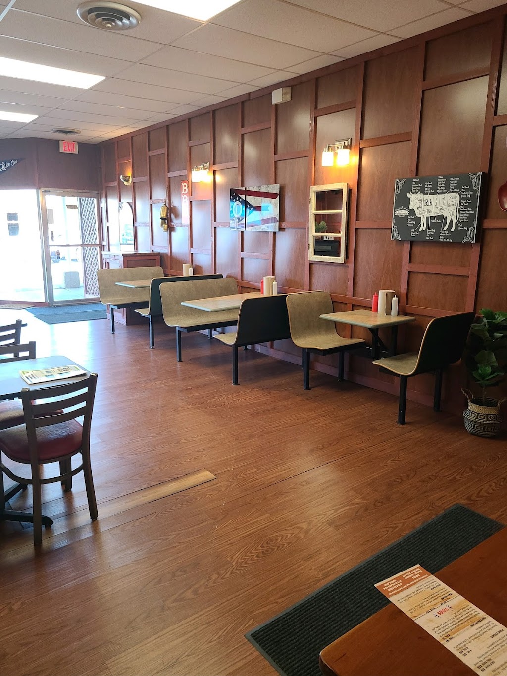 HQ Barbecue | restaurant | 517 Cleveland Rd W, Huron, OH 44839, USA | 4194336886 OR +1 419-433-6886