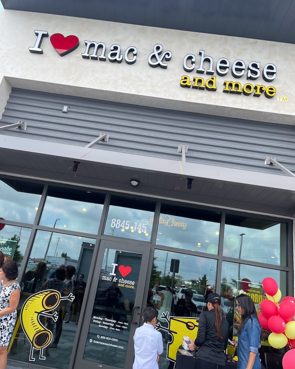I Heart Mac & Cheese | restaurant | 8845 Founders Square Dr Unit 145, Naples, FL 34120, USA | 2393000500 OR +1 239-300-0500