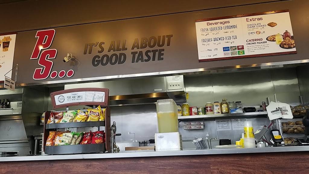 Penn Station East Coast Subs | meal takeaway | 8473 N Lindbergh Blvd, Florissant, MO 63031, USA | 3149218900 OR +1 314-921-8900