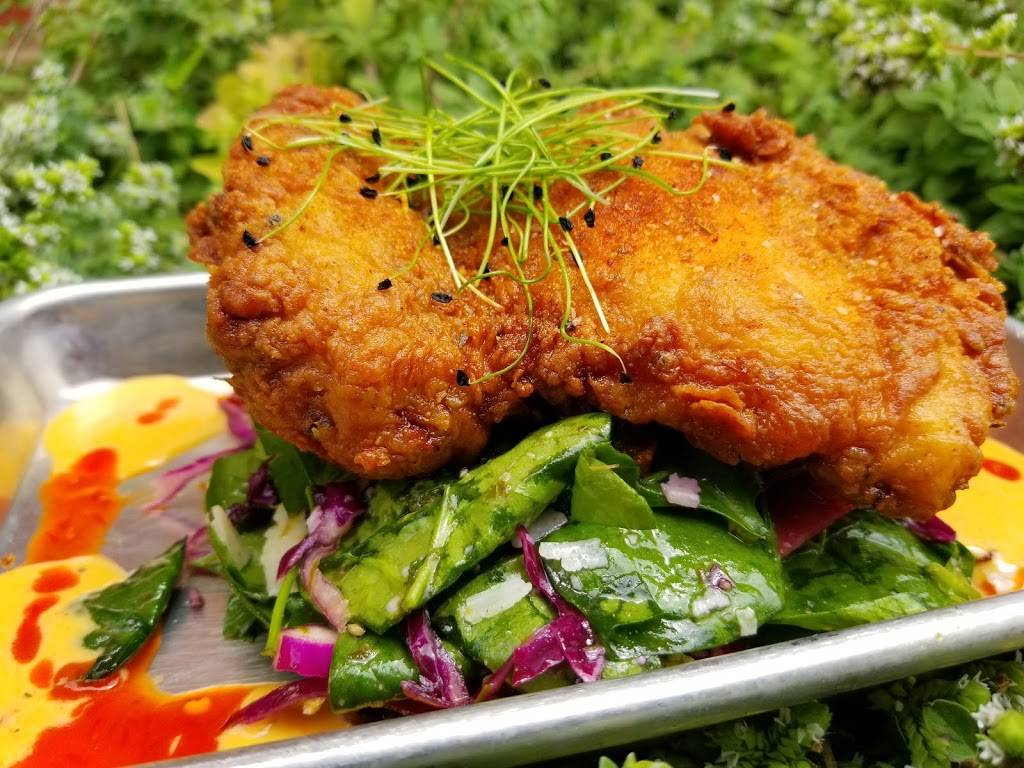 Vic and Als | restaurant | 2406 Manor Rd, Austin, TX 78722, USA | 5123875875 OR +1 512-387-5875