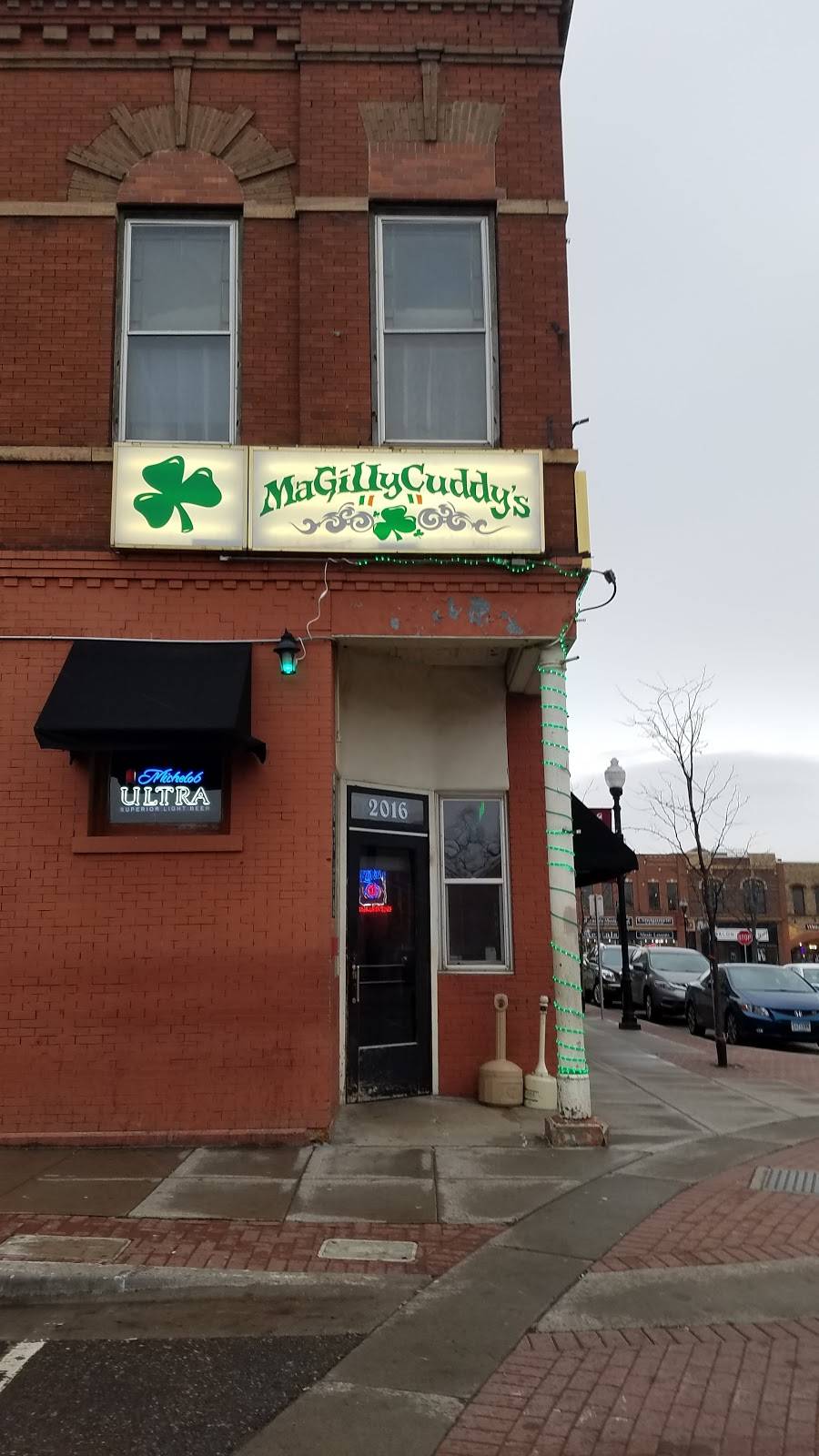 MaGillyCuddys | restaurant | 2016 1st Ave, Anoka, MN 55303, USA | 7632055773 OR +1 763-205-5773