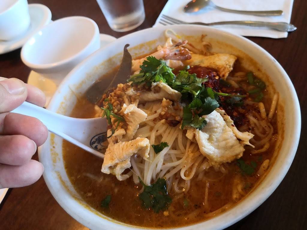 Thai House Restaurant | restaurant | 187 Telegraph Rd, Bellingham, WA 98226, USA | 3607345111 OR +1 360-734-5111