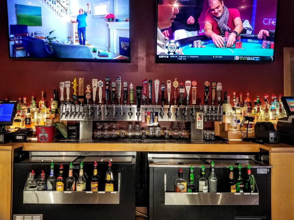 Buffalo Wild Wings | restaurant | 814 Crossings Rd, Sandusky, OH 44870, USA | 4196249464 OR +1 419-624-9464