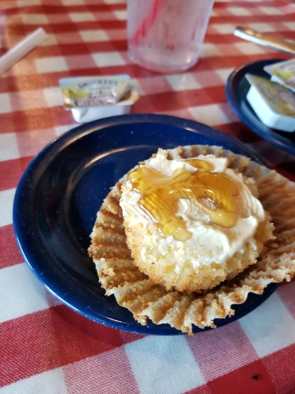 Famous Daves Bar-B-Que | restaurant | 4355 Frontage Rd W, Owatonna, MN 55060, USA | 5074552900 OR +1 507-455-2900