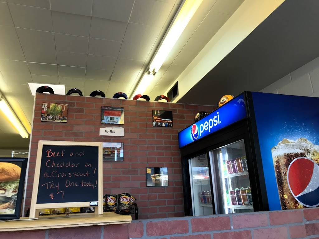 AK Deli | restaurant | 3615 Wyoming Blvd NE, Albuquerque, NM 87111, USA | 5056394249 OR +1 505-639-4249