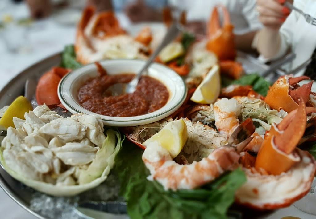 Wolfgangs Steakhouse | restaurant | 250 W 41st St, New York, NY 10036, USA | 2129213720 OR +1 212-921-3720