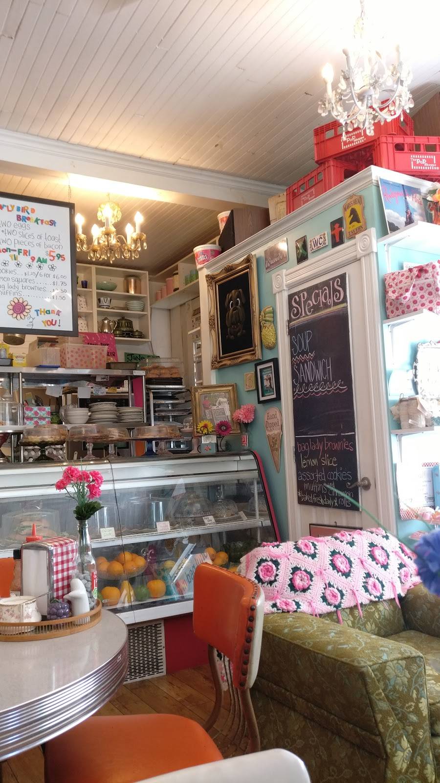 The Bag Lady Variety | restaurant | 474 Pall Mall St, London, ON N5Y 2Z3, Canada | 5196424222 OR +1 519-642-4222