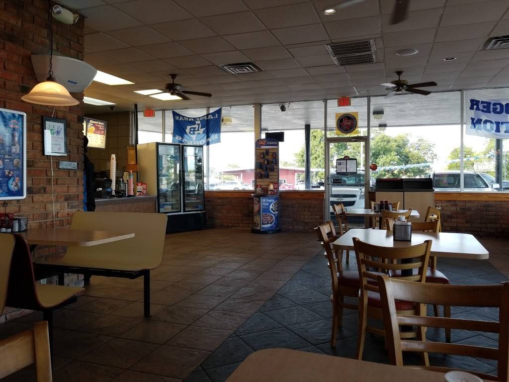 Dairy Queen Store | restaurant | 1110 S Key Ave, Lampasas, TX 76550, USA | 5125566254 OR +1 512-556-6254