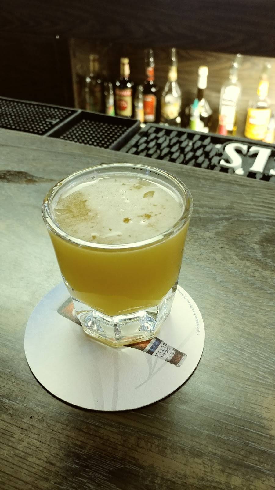 BIG SHOTZ BAR & GRILL | restaurant | W, 227 Pillsbury St, Lancaster, CA 93534, USA | 6619480115 OR +1 661-948-0115