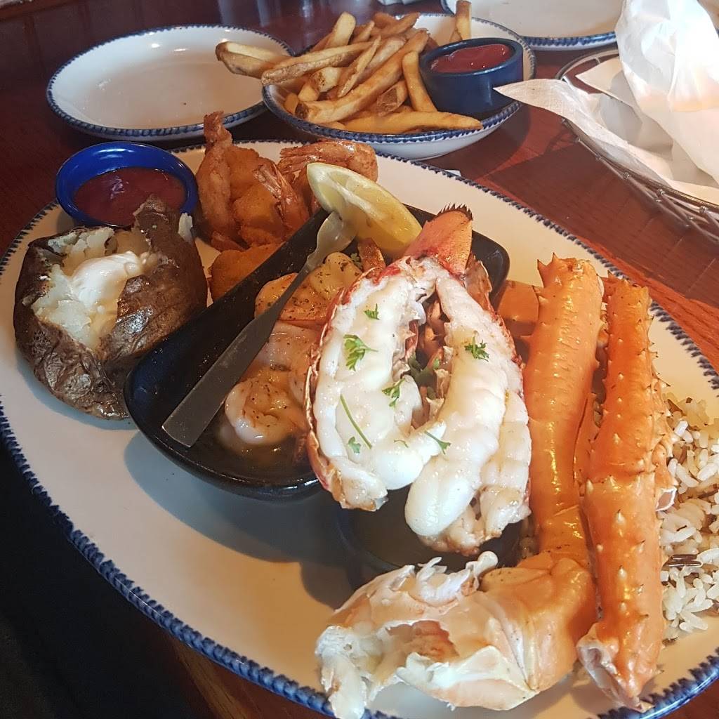 Red Lobster | restaurant | 13800 Hall Rd, Sterling Heights, MI 48313, USA | 5862476250 OR +1 586-247-6250