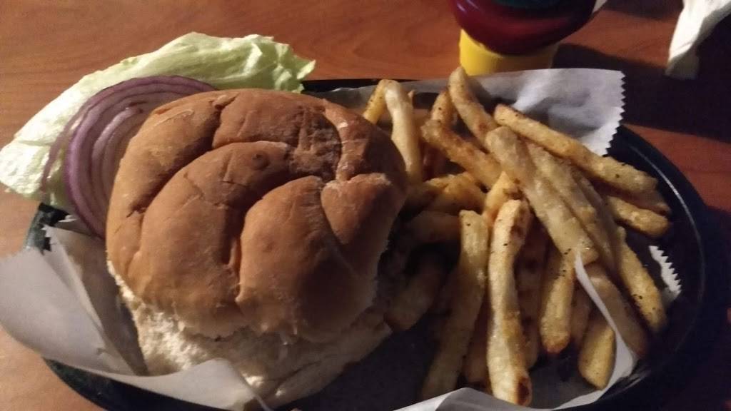 Gators Tavern | restaurant | 83 Owego St, Cortland, NY 13045, USA | 6077566416 OR +1 607-756-6416