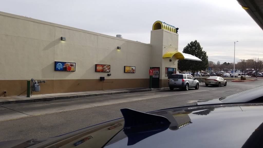 Sonic Drive-In | restaurant | 5121 Gibson Blvd SE, Albuquerque, NM 87108, USA | 5052666778 OR +1 505-266-6778