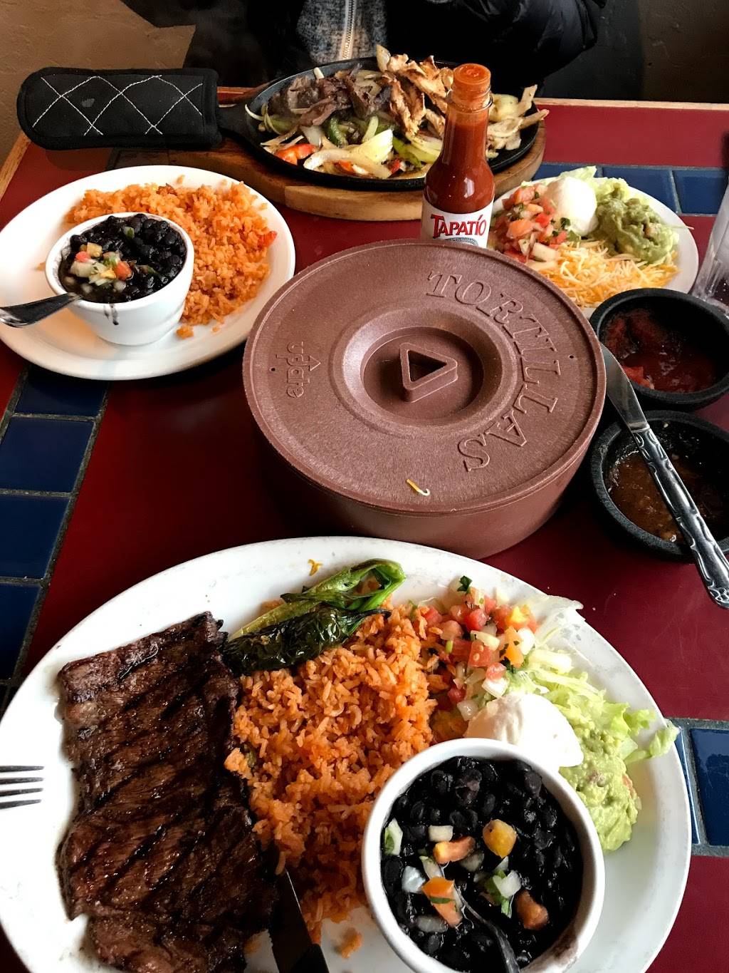 Peppers Mexican Grill | restaurant | 976 SE Baseline St, Hillsboro, OR 97123, USA | 5036818226 OR +1 503-681-8226