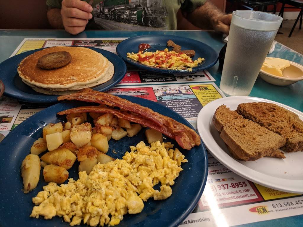 Annas Restaurant | restaurant | 3410 W Baker St, Plant City, FL 33563, USA | 8137546215 OR +1 813-754-6215