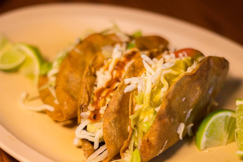 Jalisco Tacos Autentico | restaurant | 110 N Lake St, Aurora, IL 60506, USA | 6308920102 OR +1 630-892-0102