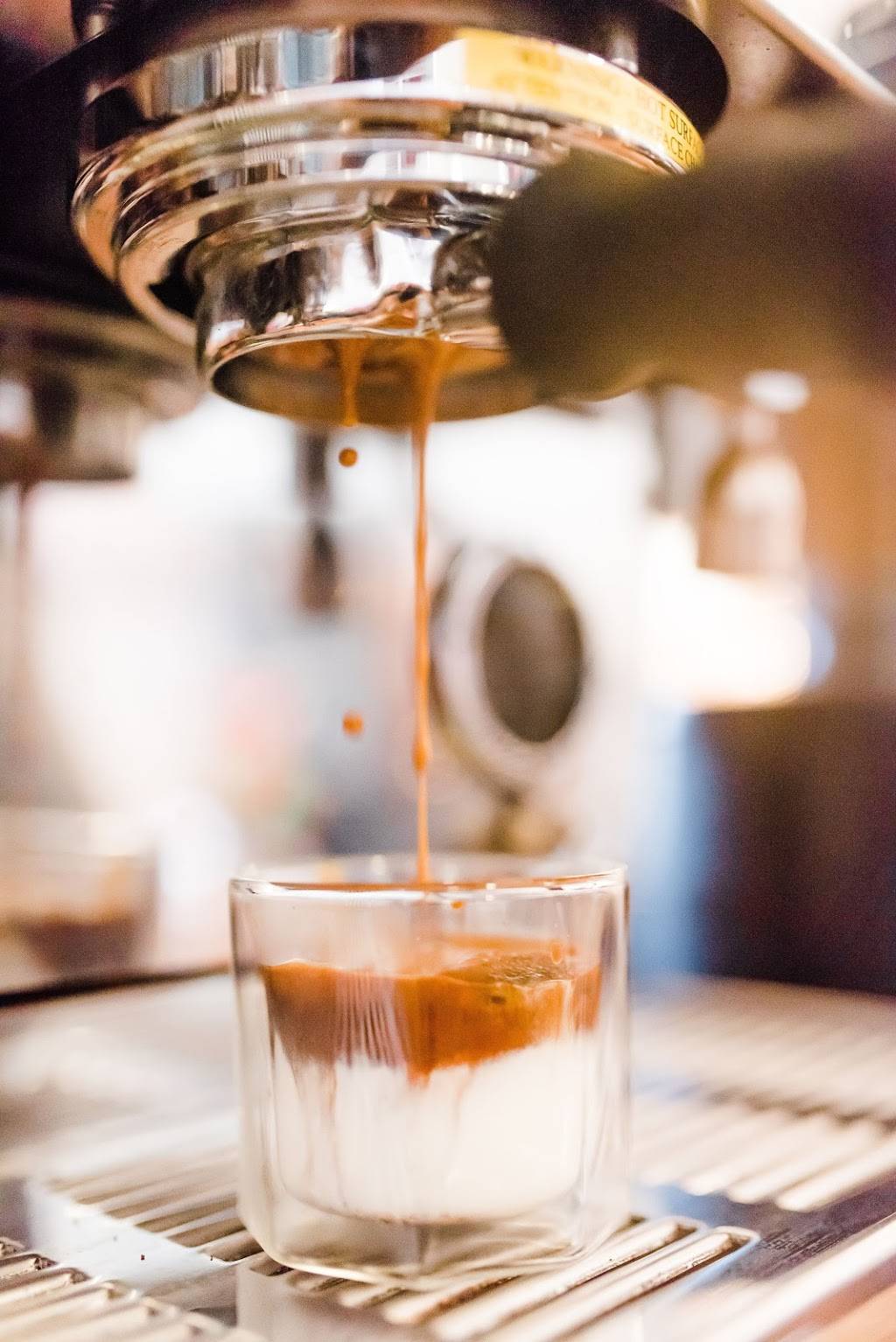 Revolution Coffee Co. | cafe | 410 W Main St, Denison, TX 75020, USA | 9033759389 OR +1 903-375-9389