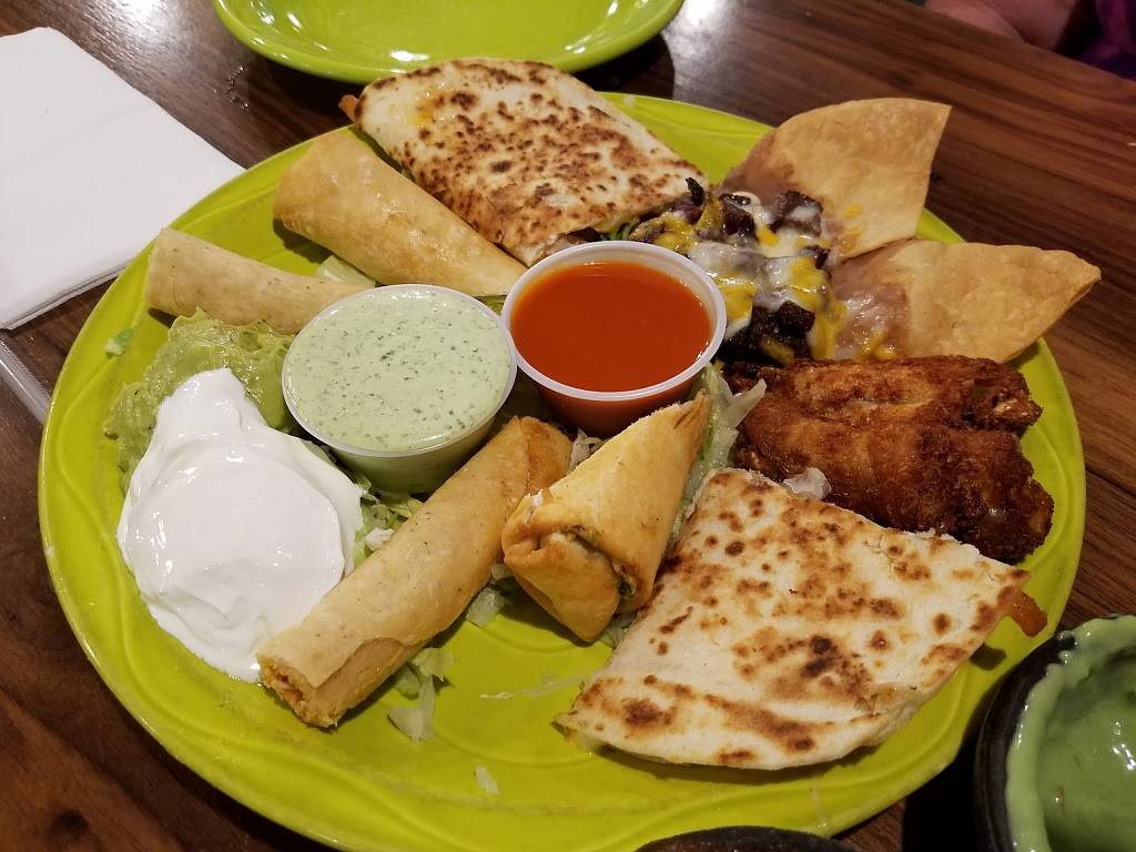 Iguana Joes Mont Belvieu | restaurant | 9118 TX-146, Baytown, TX 77520, USA | 2815765618 OR +1 281-576-5618