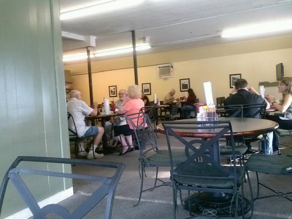 Hog Heaven Smokehouse | restaurant | 83512 LA-21, Bogalusa, LA 70427, USA | 9858863400 OR +1 985-886-3400