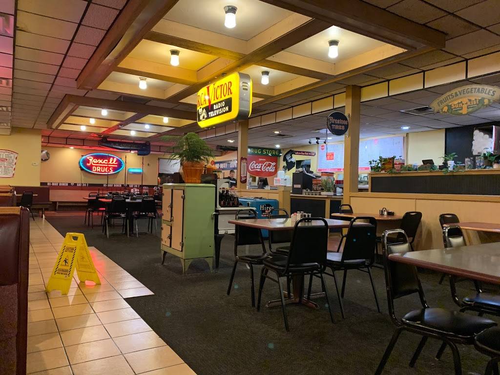 Hi-Way Diner | restaurant | 2105 NE-2, Lincoln, NE 68502, USA | 4024236066 OR +1 402-423-6066