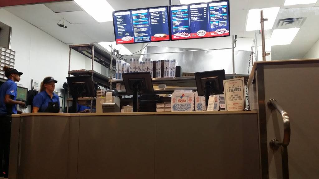 Dominos Pizza | meal delivery | 43073 Peacock Market Plaza, Chantilly, VA 20152, USA | 7033279999 OR +1 703-327-9999