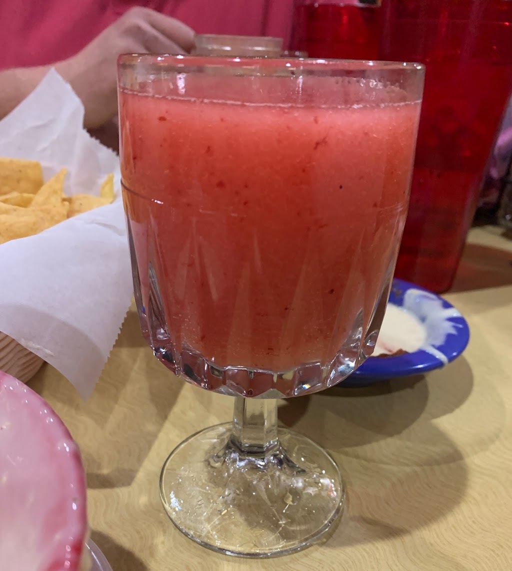 El Canelo | restaurant | 500 S 1st St, Hiawatha, KS 66434, USA | 7857408226 OR +1 785-740-8226