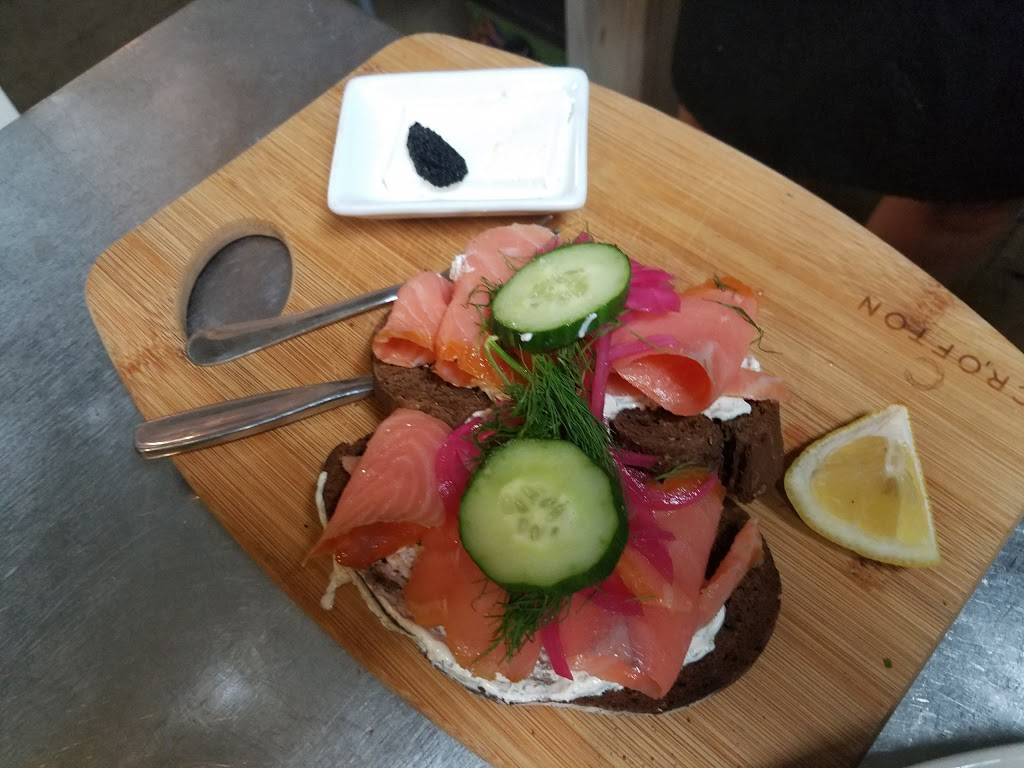 Global Gourmet | restaurant | 102 E Jackson St, Carbondale, IL 62901, USA | 6185490771 OR +1 618-549-0771