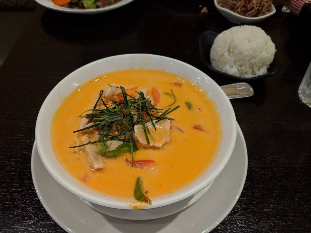 Meun Fan thai cafe | restaurant | 5664 Calle Real, Goleta, CA 93117, USA | 8056810588 OR +1 805-681-0588